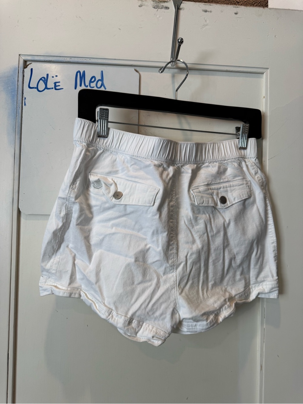 Women’s White Elastic-Waist Athletic Shorts with Back Flap Pockets